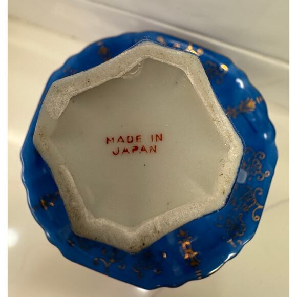 Vintage Tea Cup and Saucer Made in Japan - Picture 5 of 7